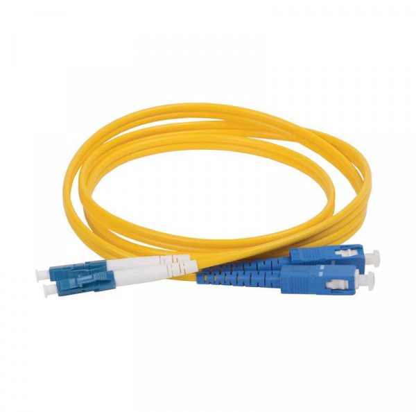 купить Патч-корд оптический коммутационный переходной для одномодового кабеля (SM); 9/125 (OS2); LC/UPC-SC/UPC (Duplex) (дл.10м) ITK FPC09-LCU-SCU-C2L-10M