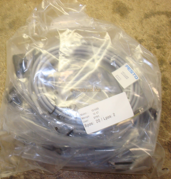 купить Штекерная розетка с кабелем KMEB-1-24-2,5-LED   151688 (Festo)