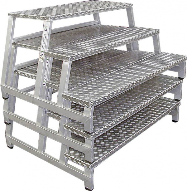 купить Guenzburger Steigtechnik  50093 Aluminium Treppe  A