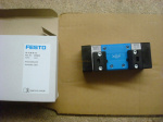 Пневмоклапан 151011, VL-5/3E-D-1-C (Festo)