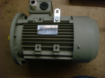 Двигатель FCA 112 M-2/HE, мощность: 4,0 kW - S1, число оборотов: 3.000 Upm, напряжение: 400/690 V - 50 Hz, тип конструкции: IM B5 / 250 mm, тип защиты: IP 55, F / B, KK-положение: сверху (AC Motoren)